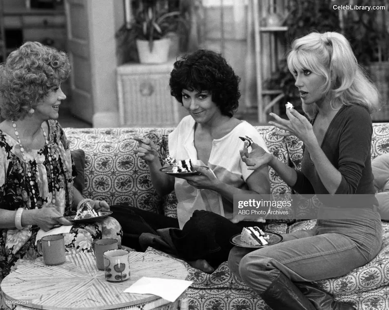 Joyce Dewitt photo 22 of 120
