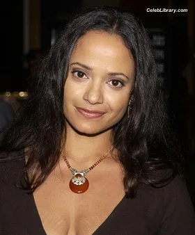 Judy Reyes photo 18 of 27