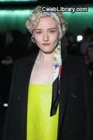 Julia Garner photo 12 of 320