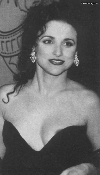 Julia Louis-Dreyfus photo 9 of 98