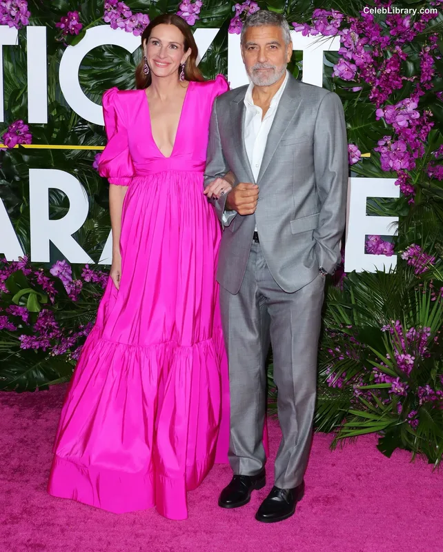 Julia Roberts photo 21 of 111