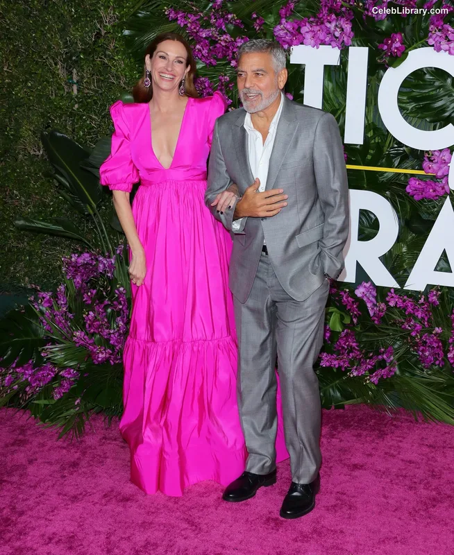 Julia Roberts photo 3 of 111