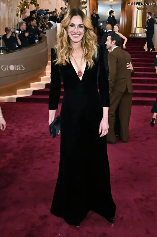 Julia Roberts photo 12 of 111
