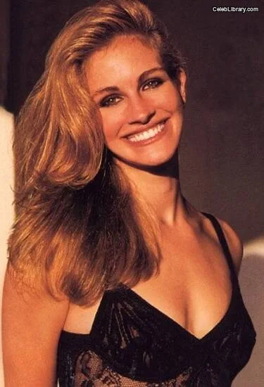 Julia Roberts photo 2 of 111