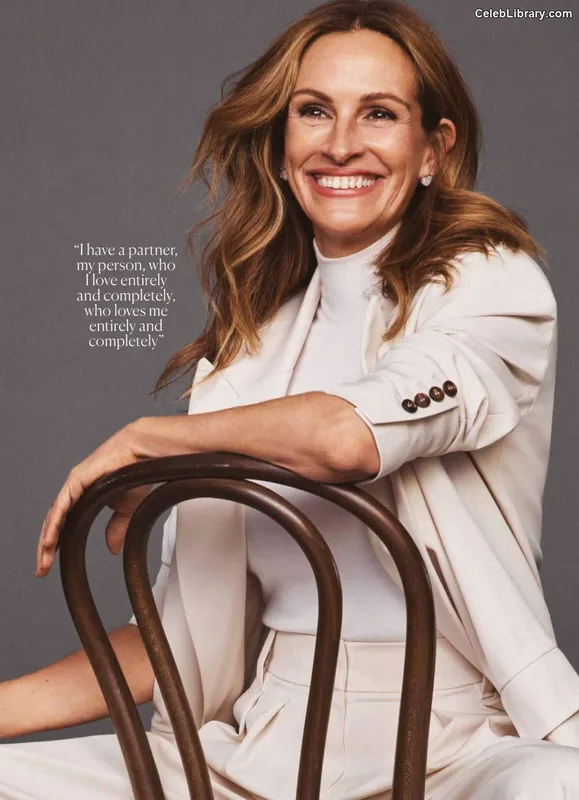 Julia Roberts photo 21 of 111