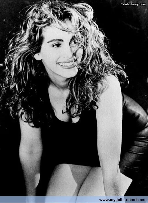 Julia Roberts photo 10 of 111