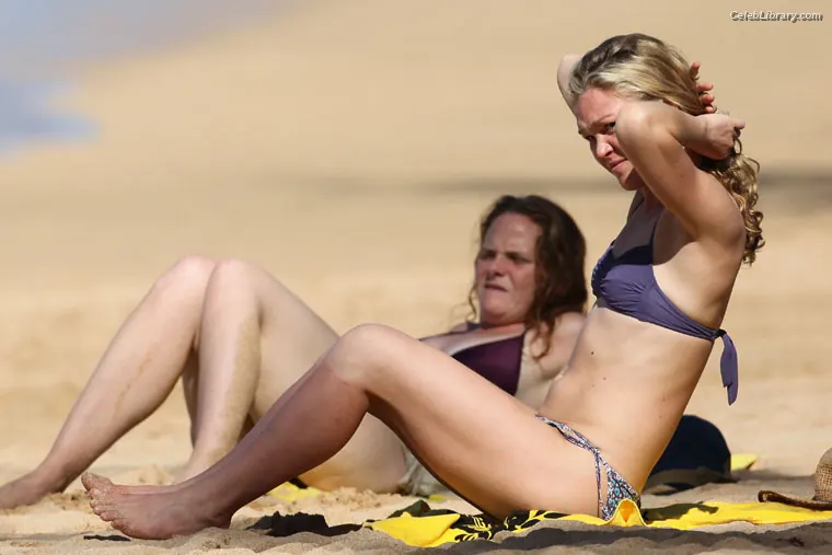 Julia Stiles photo 4 of 148