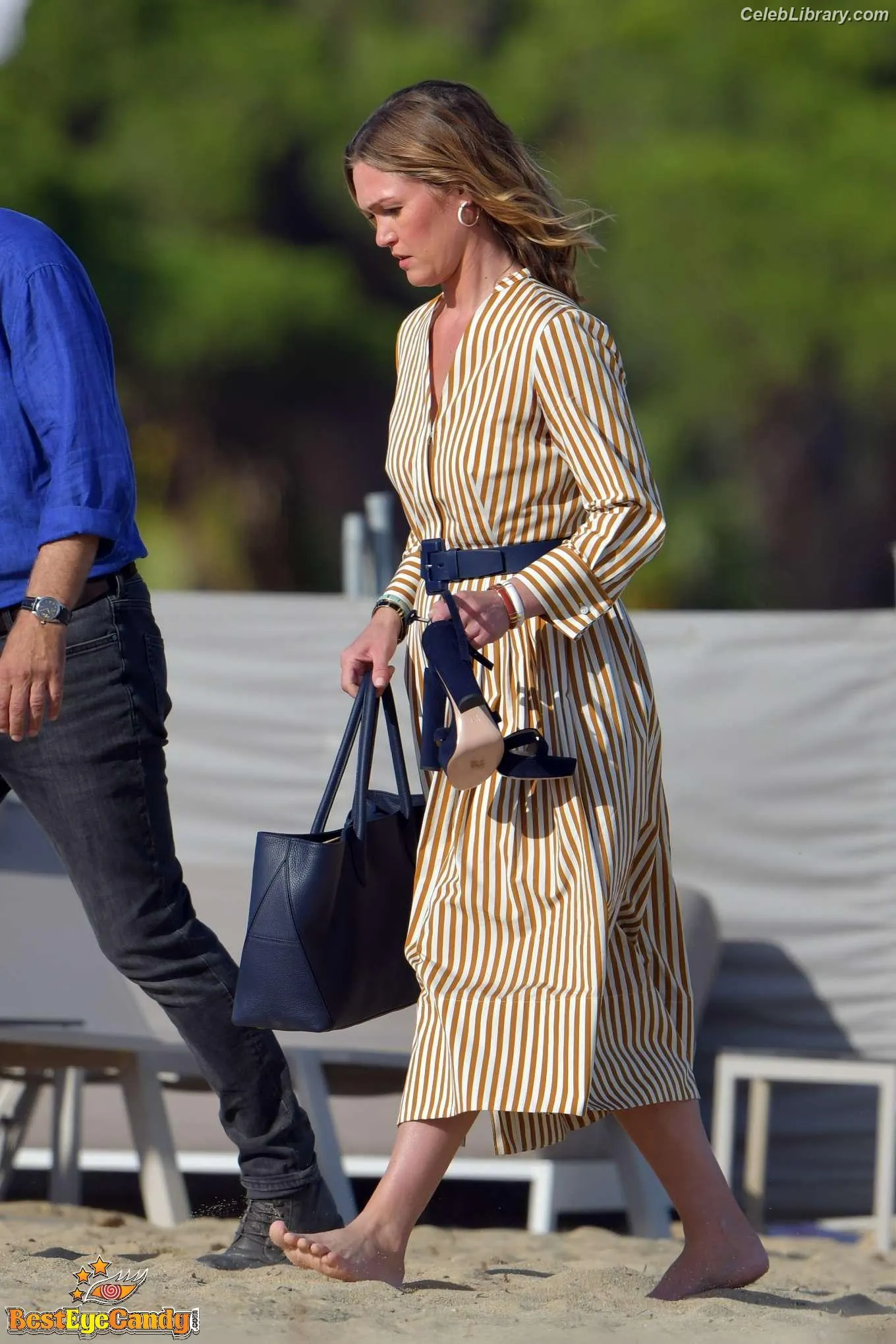 Julia Stiles photo 11 of 148