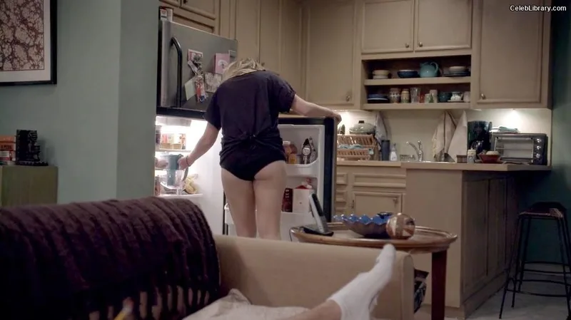 Julia Stiles photo 4 of 149