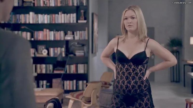 Julia Stiles photo 6 of 149