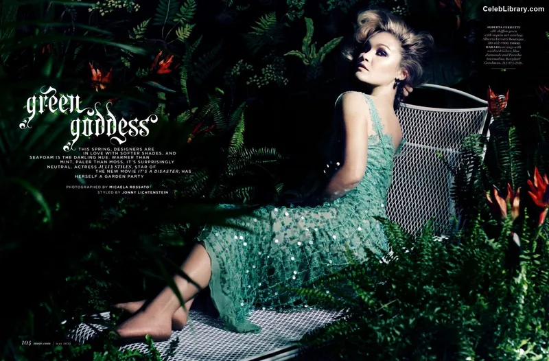 Julia Stiles photo 5 of 149