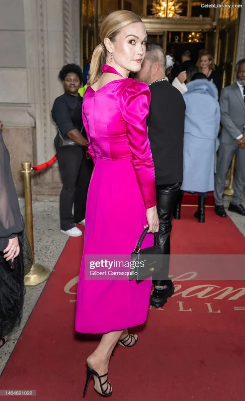 Julia Stiles photo 16 of 149