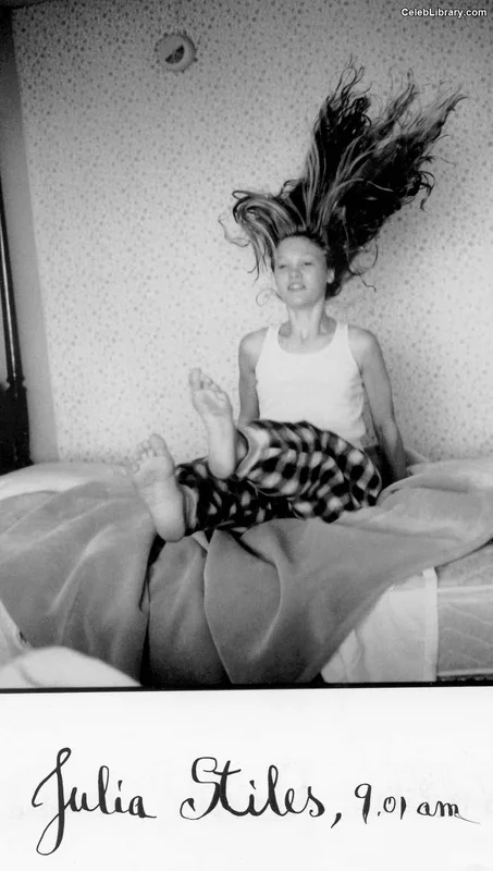 Julia Stiles photo 2 of 149