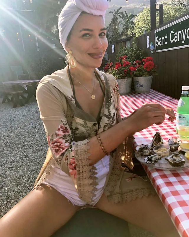 Juliana Harkavy photo 2 of 66