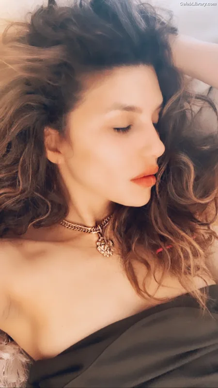 Juliana Harkavy photo 6 of 66