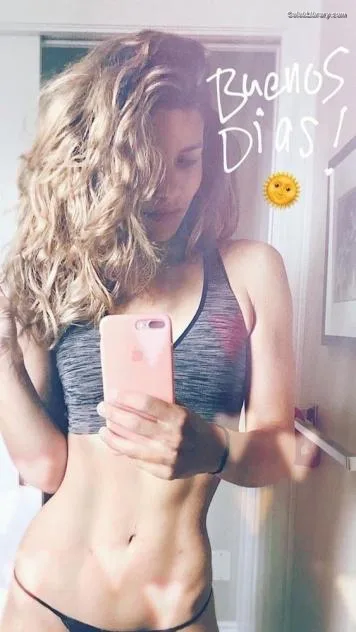 Juliana Harkavy photo 12 of 66