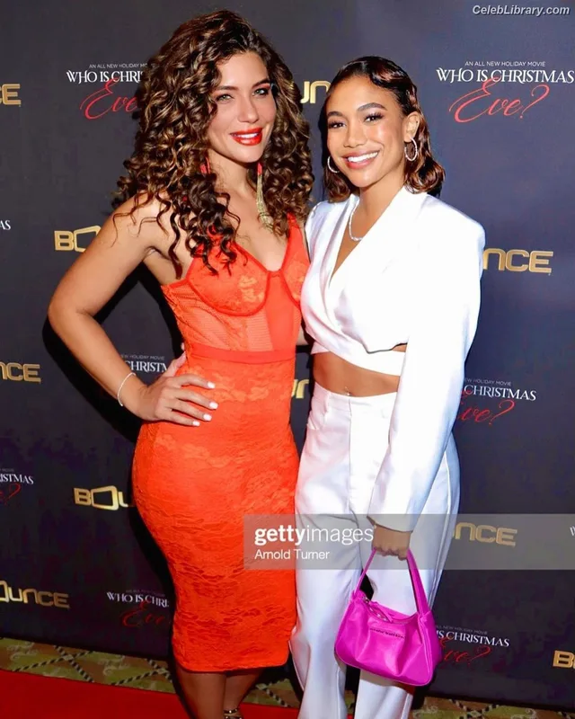 Juliana Harkavy photo 7 of 66