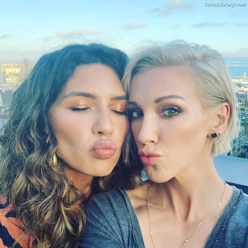 Juliana Harkavy photo 10 of 66