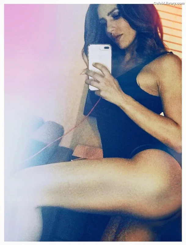Juliana Harkavy photo 12 of 66