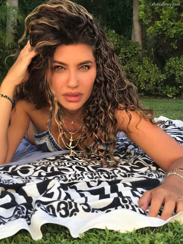 Juliana Harkavy photo 15 of 66