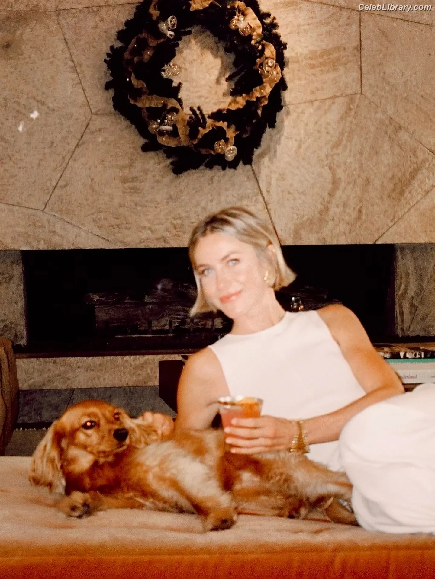 Julianne Hough photo 7 of 697