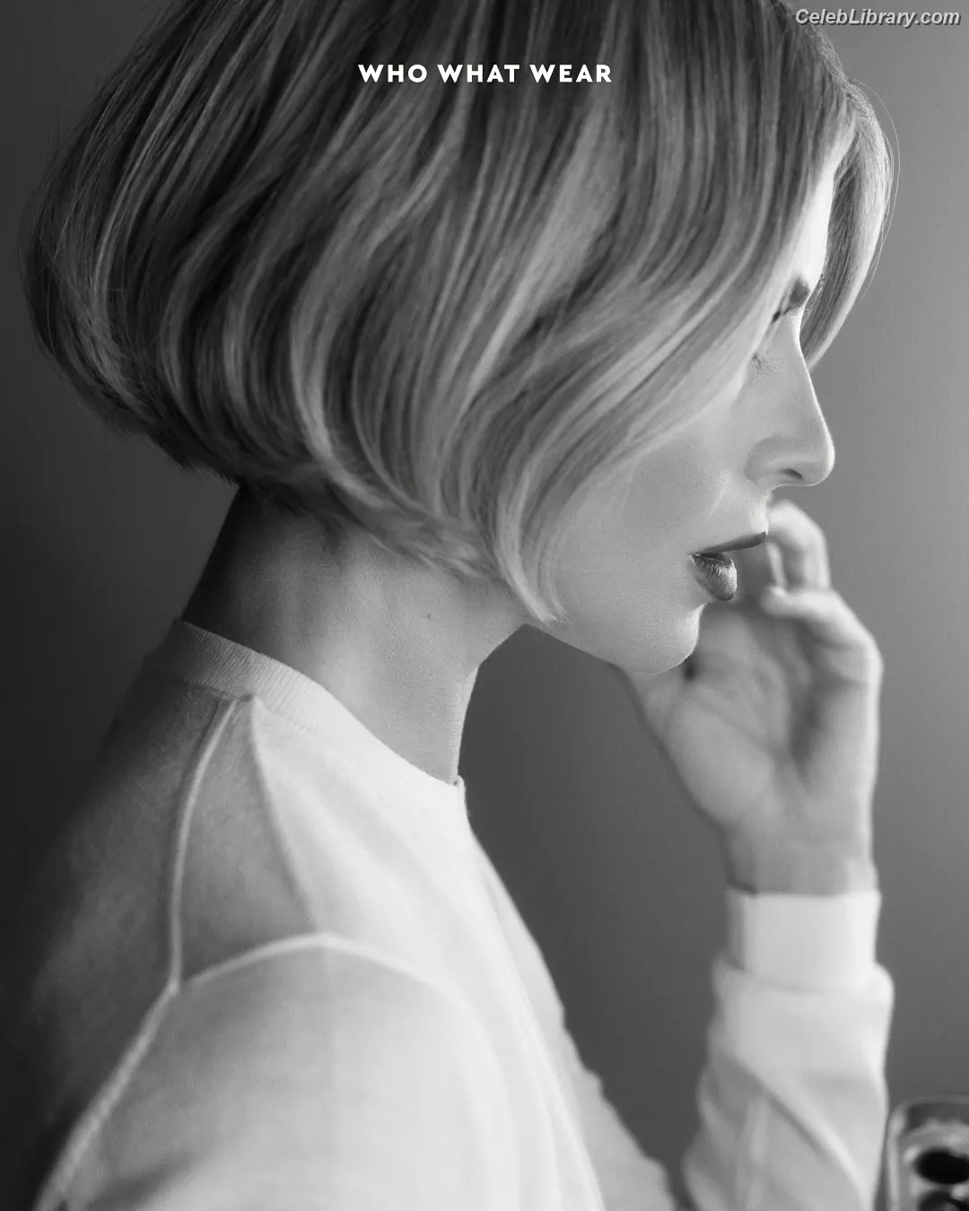 Julianne Hough photo 1 of 697