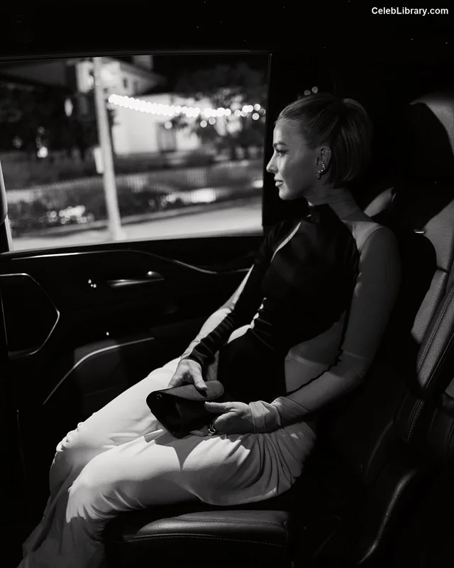 Julianne Hough photo 22 of 697