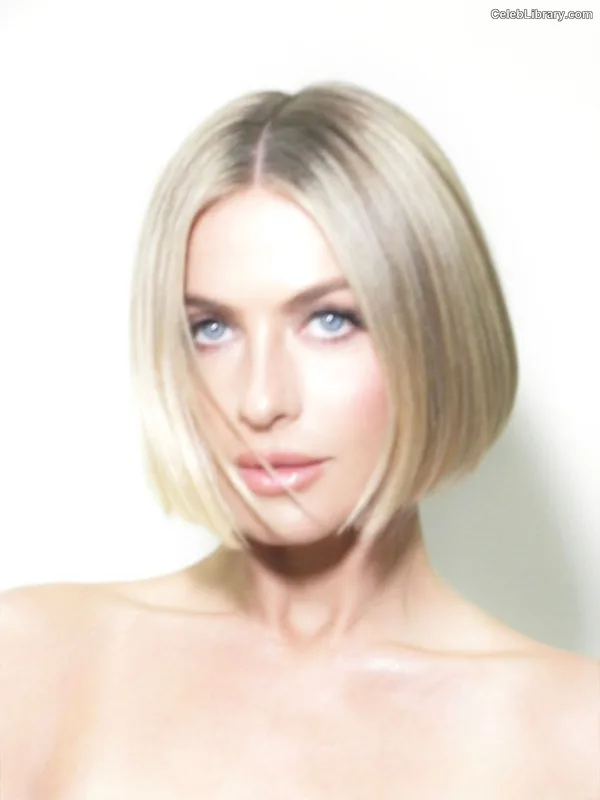 Julianne Hough photo 13 of 697