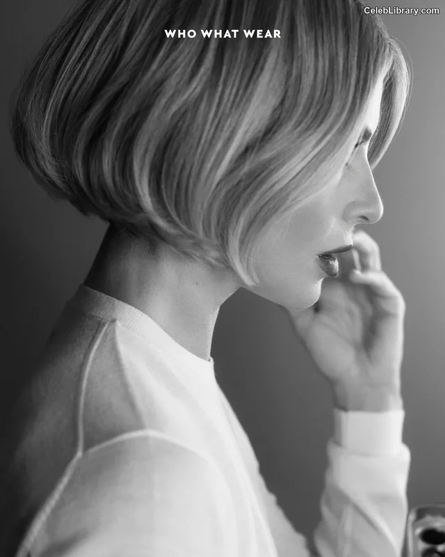 Julianne Hough photo 14 of 697