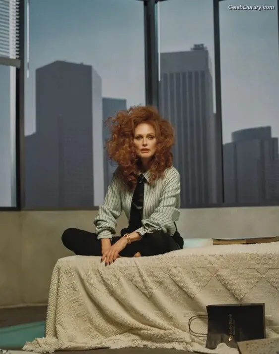 Julianne Moore photo 15 of 136