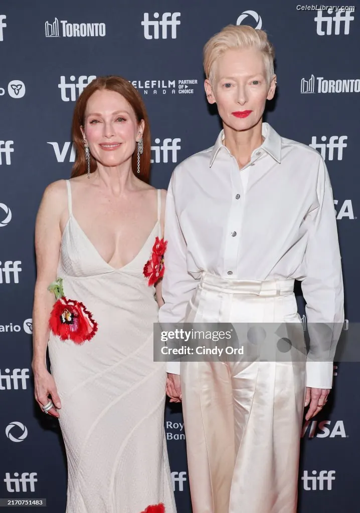 Julianne Moore photo 1 of 136