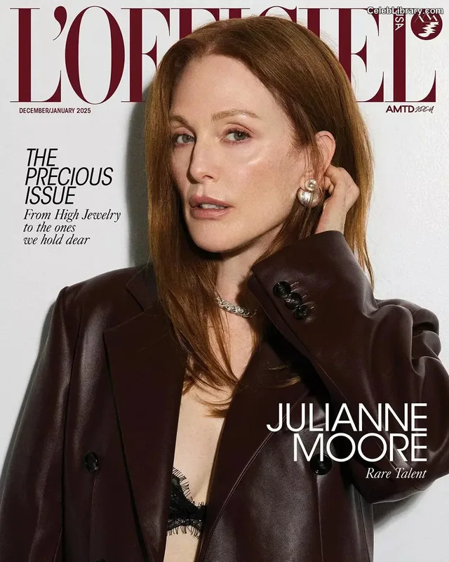 Julianne Moore photo 10 of 135