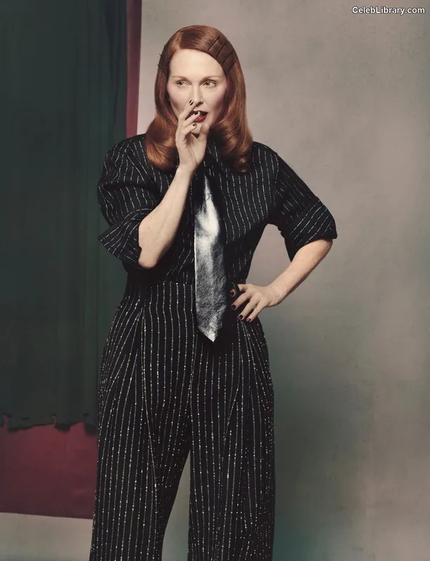 Julianne Moore photo 21 of 135