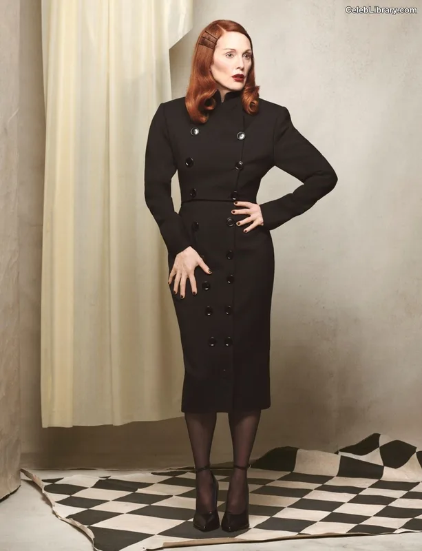 Julianne Moore photo 5 of 135