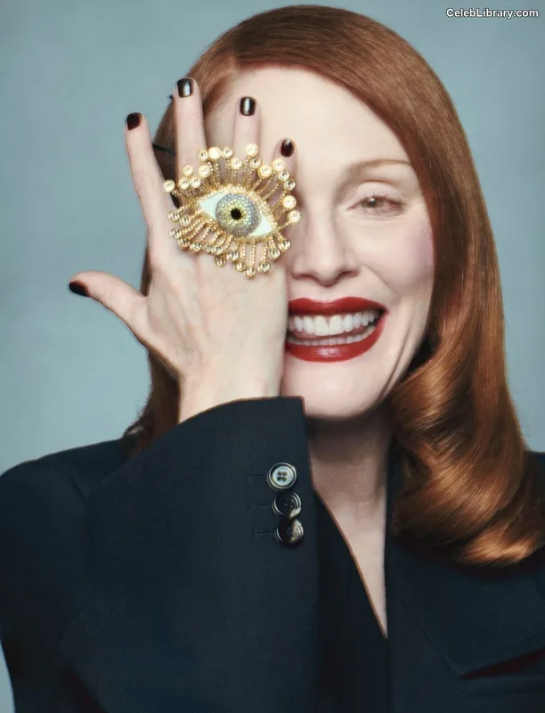 Julianne Moore photo 6 of 135
