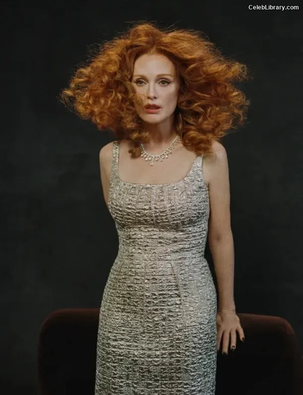 Julianne Moore photo 16 of 135