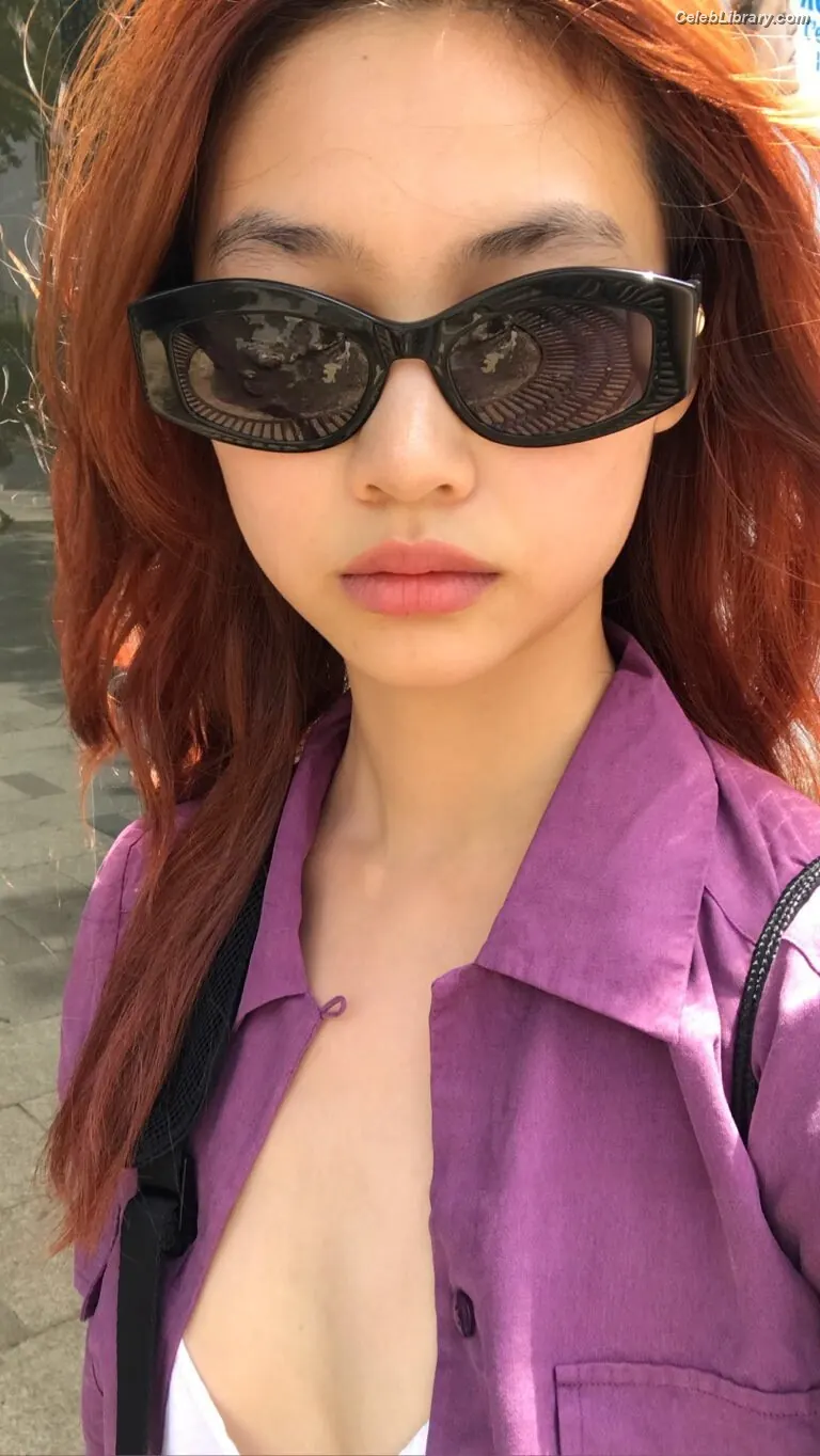 Jung Ho-yeon photo 2 of 335
