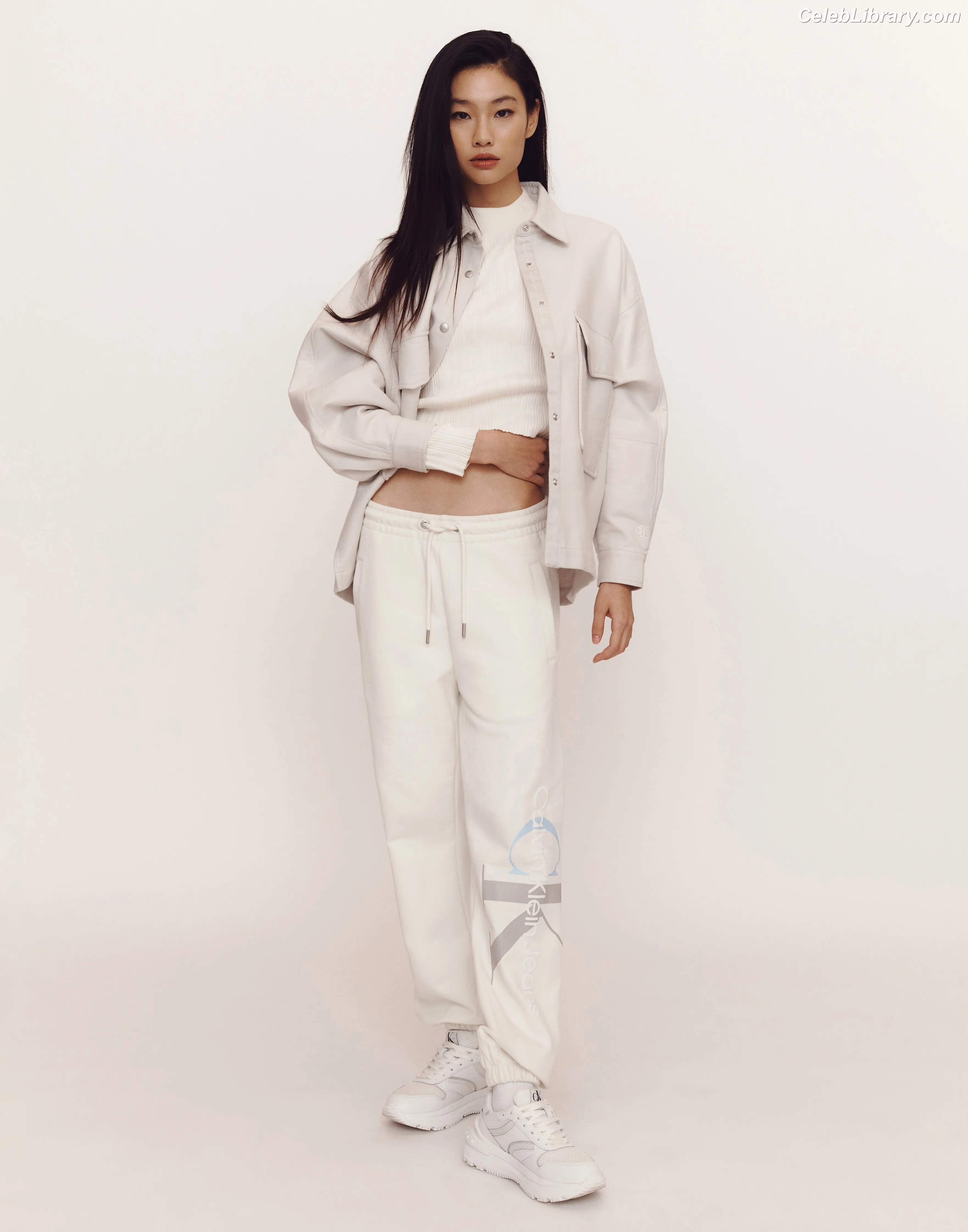 Jung Ho-yeon photo 6 of 335