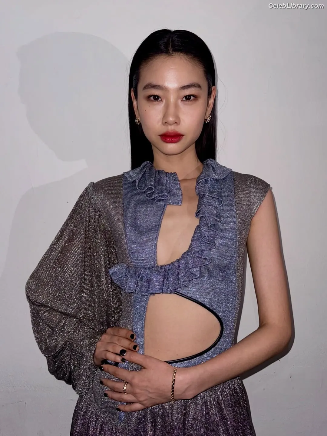 Jung Ho-yeon photo 11 of 335