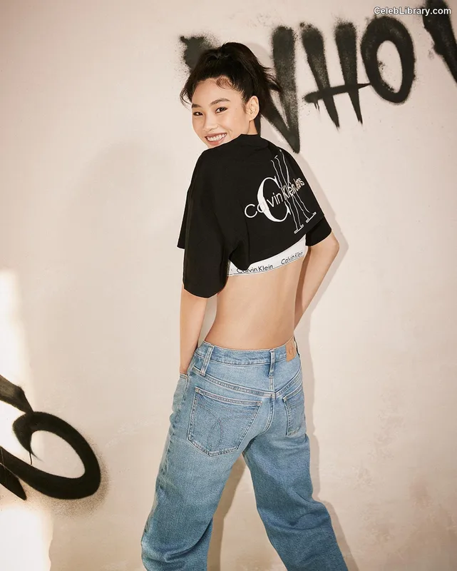 Jung Ho-yeon photo 3 of 336