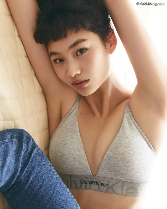 Jung Ho-yeon photo 15 of 336