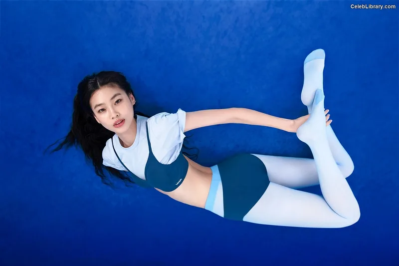 Jung Ho-yeon photo 13 of 336