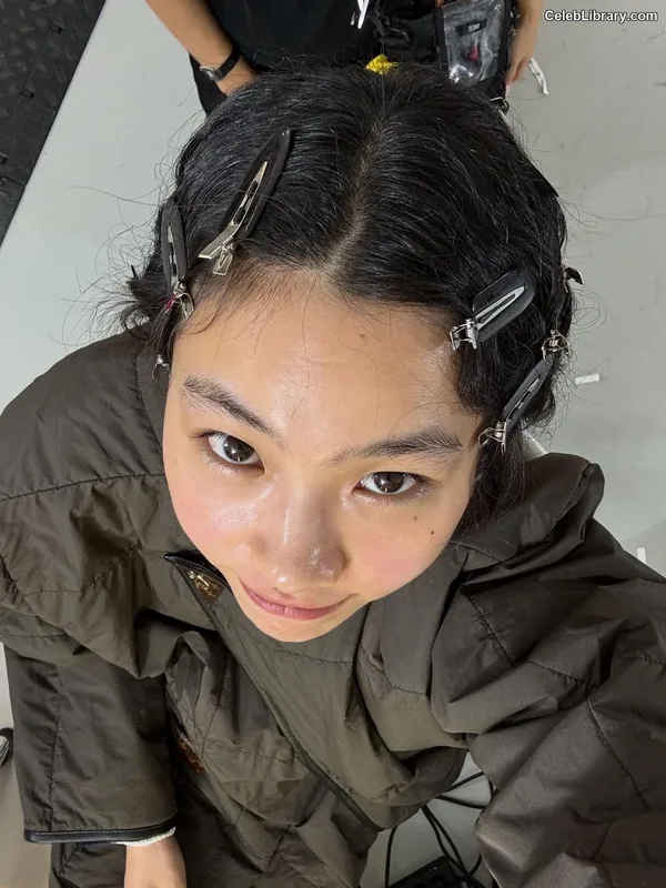 Jung Ho-yeon photo 9 of 336