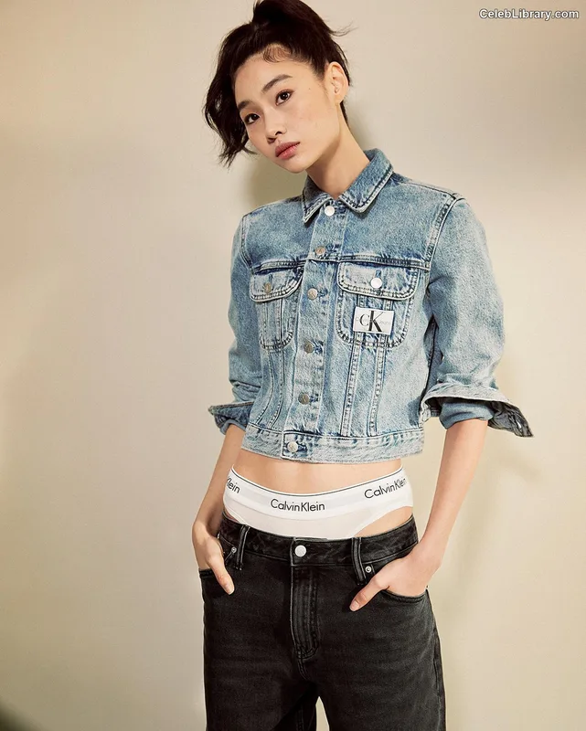 Jung Ho-yeon photo 16 of 336