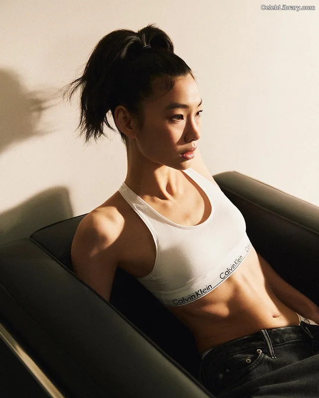 Jung Ho-yeon photo 23 of 336
