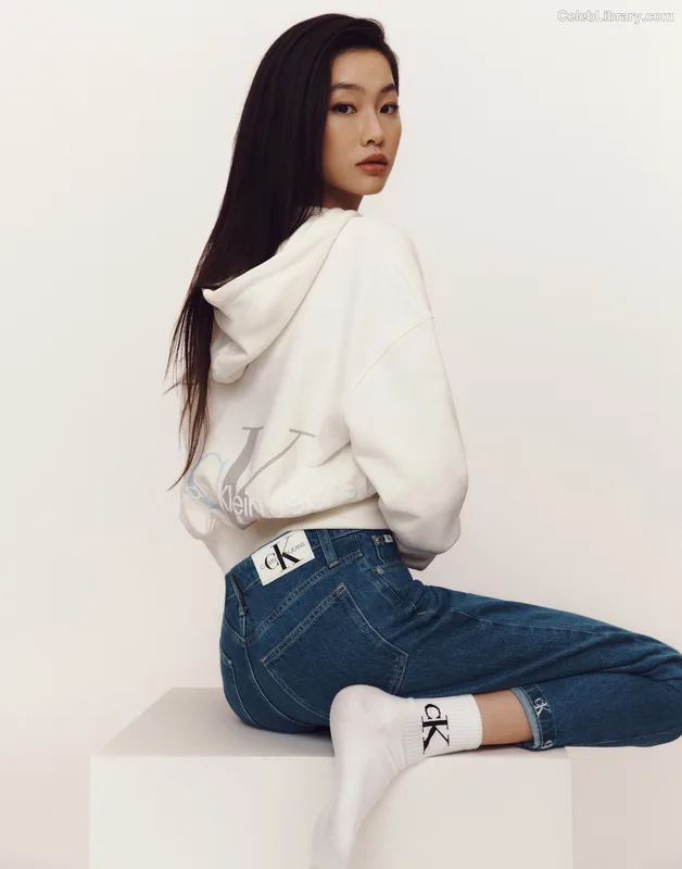 Jung Ho-yeon photo 19 of 336