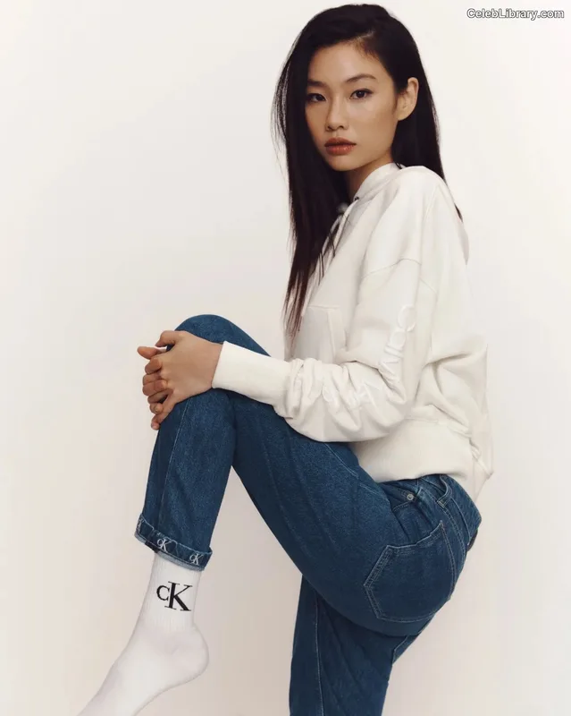 Jung Ho-yeon photo 12 of 336