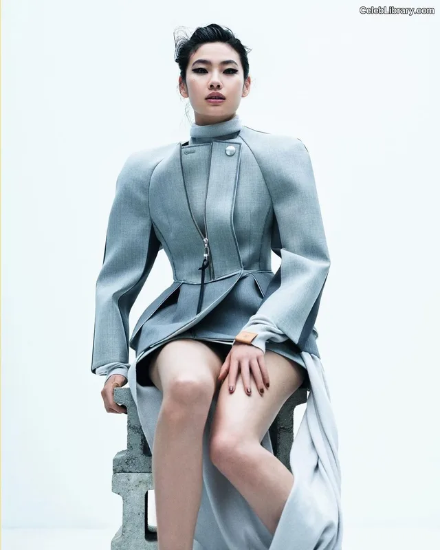 Jung Ho-yeon photo 7 of 336