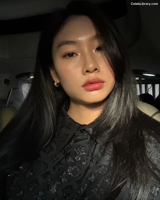 Jung Ho-yeon photo 18 of 336