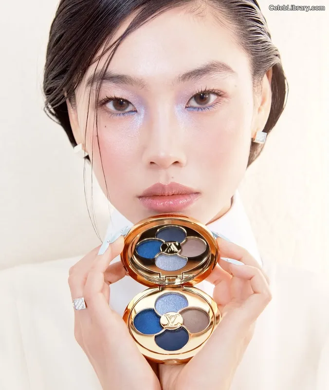 Jung Ho-yeon photo 15 of 336